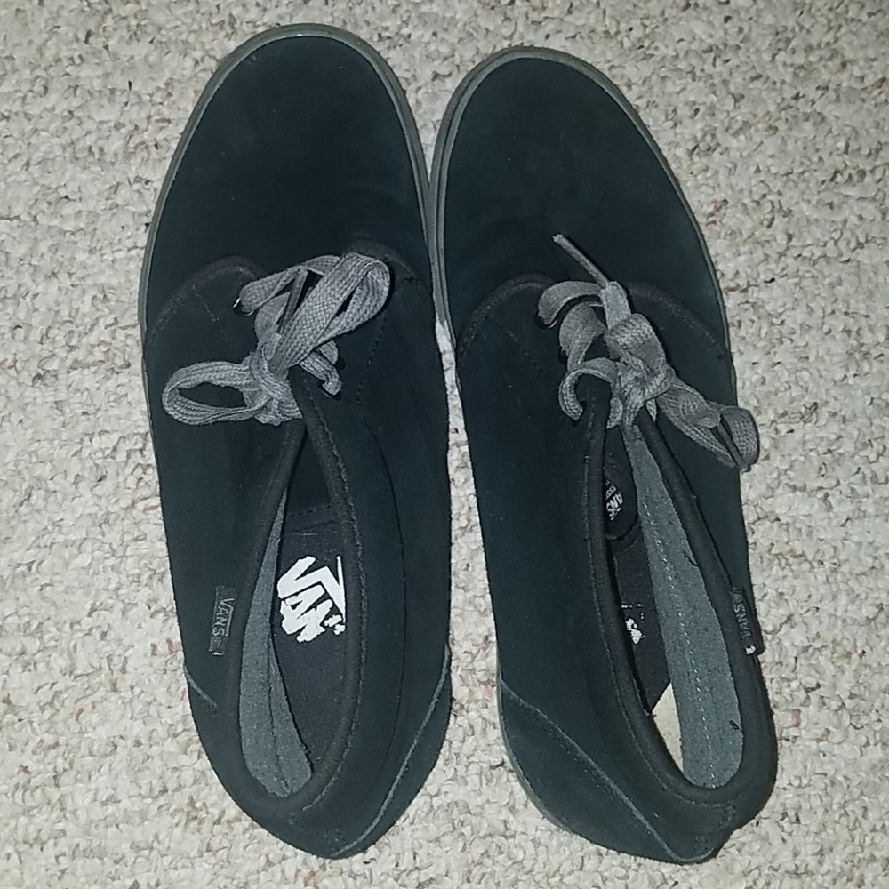 Van's black "Professional Skateboard Shoe" size 13
